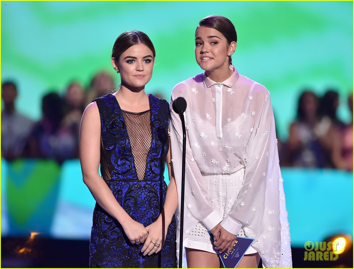 lucy hale janel parrish vanessa ray pll wins teen choice 113440034