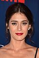 emmy rossum damian lewis lizzy caplan heat up the cbs tca party 10