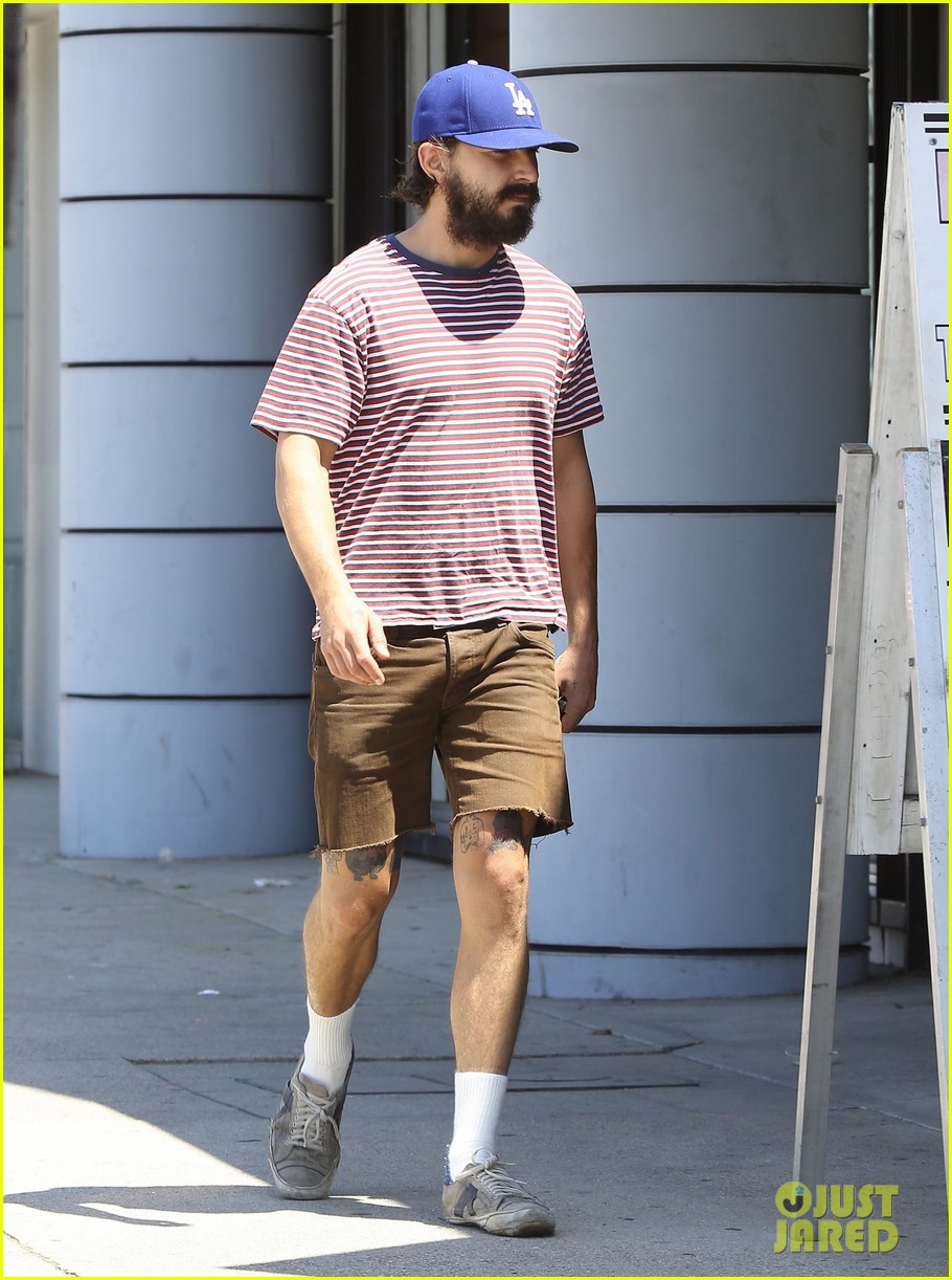 shia labeouf shows off his new ink 013440872