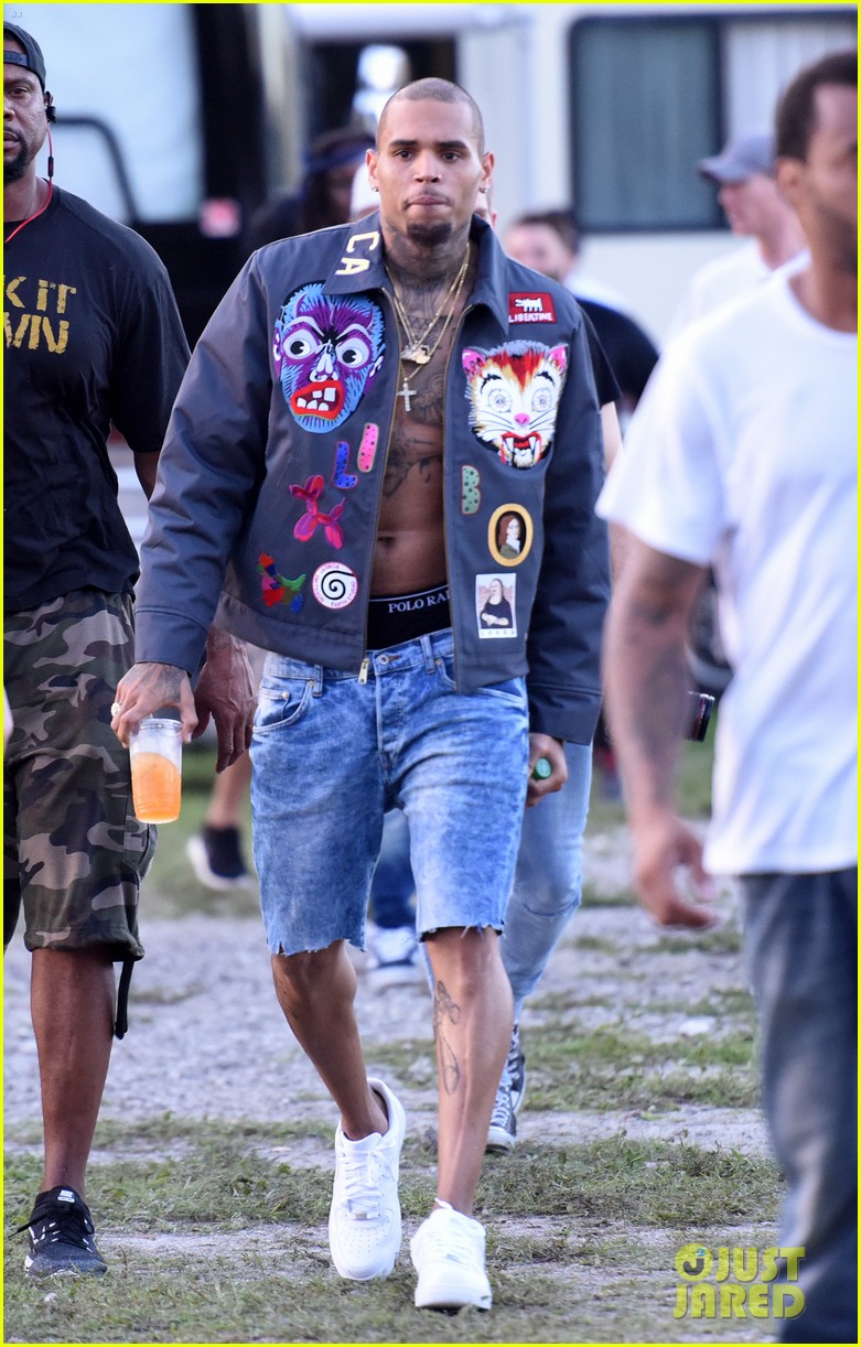 chris brown goes shirtless for new music video shoot 09