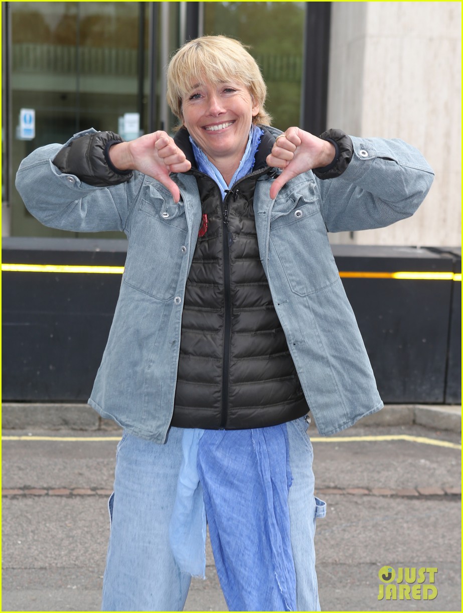 emma thompson protests shell arctic drilling 093451079