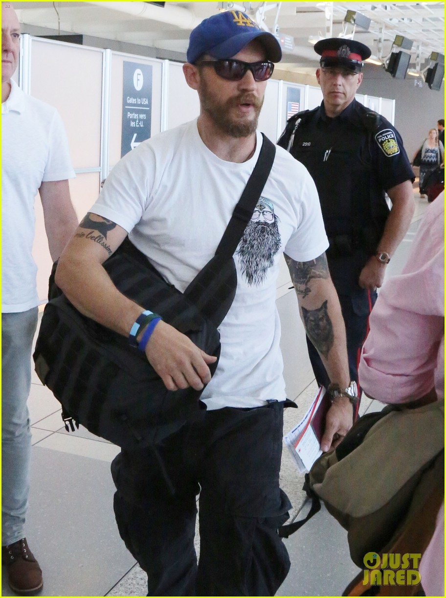 tom hardy doesnt intend to buy into the celebrity life 053462204