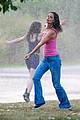 katie holmes dances in the rain with stefania owen 23