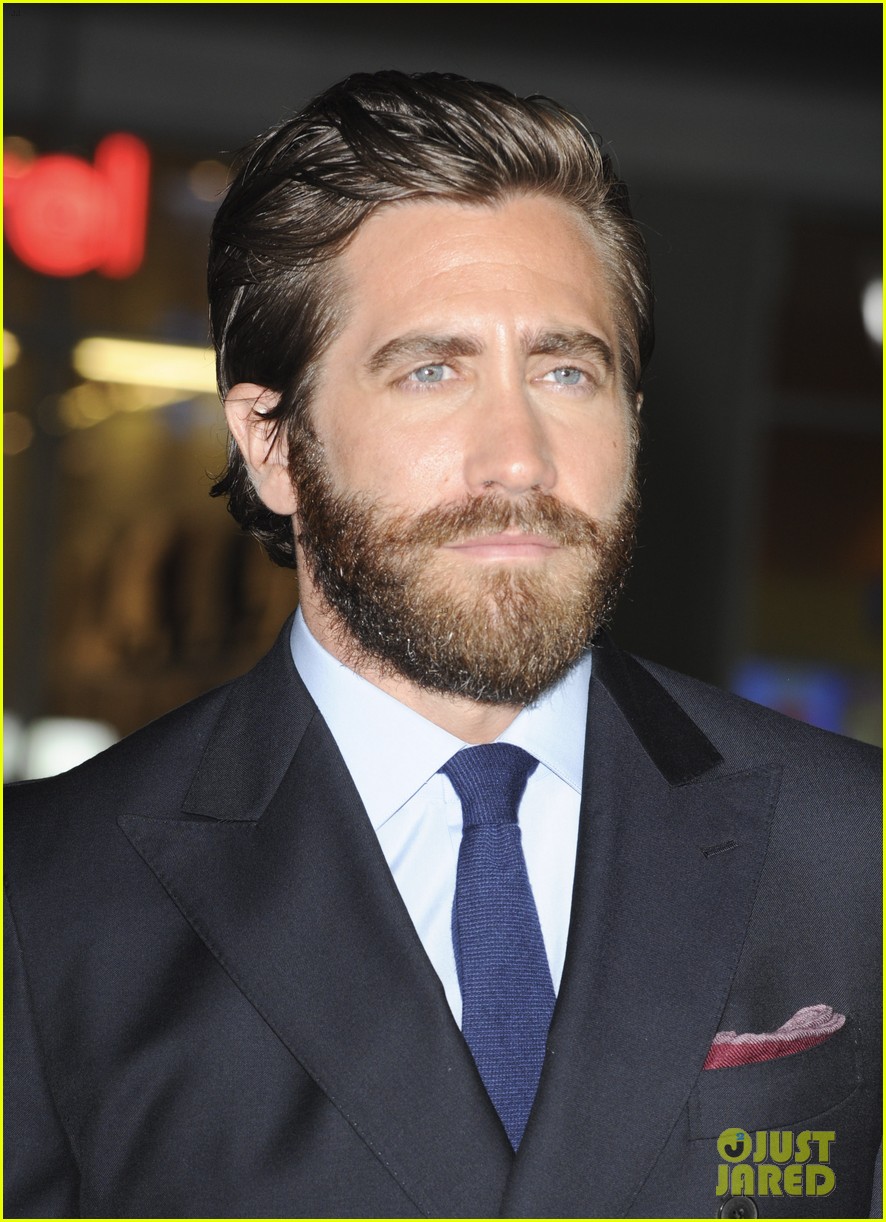 jake gyllenhaal everest premiere hollywood 063456467