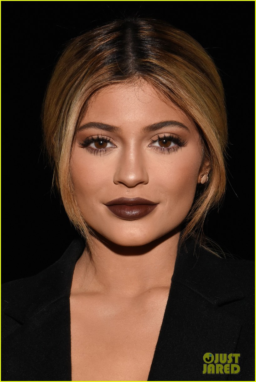 kylie jenner attacked by fan 263465083