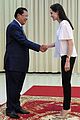 angelina jolie meets cambodian prime minister 01