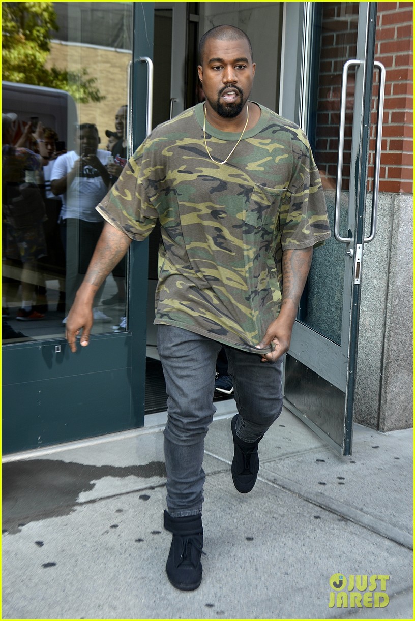 Kanye West is Reportedly Helping Rob Kardashian Lose Weight Photo