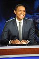 trevor noah makes daily show debut with jon stewart tribute kevin hart 09