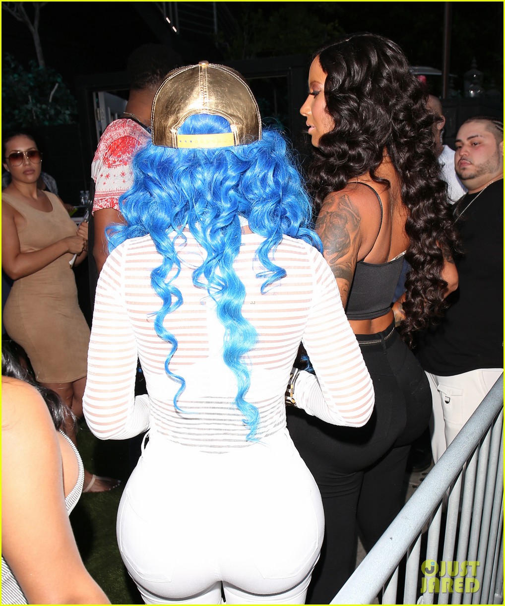 Amber Rose Is Completely Unrecognizable in a Wig Photo