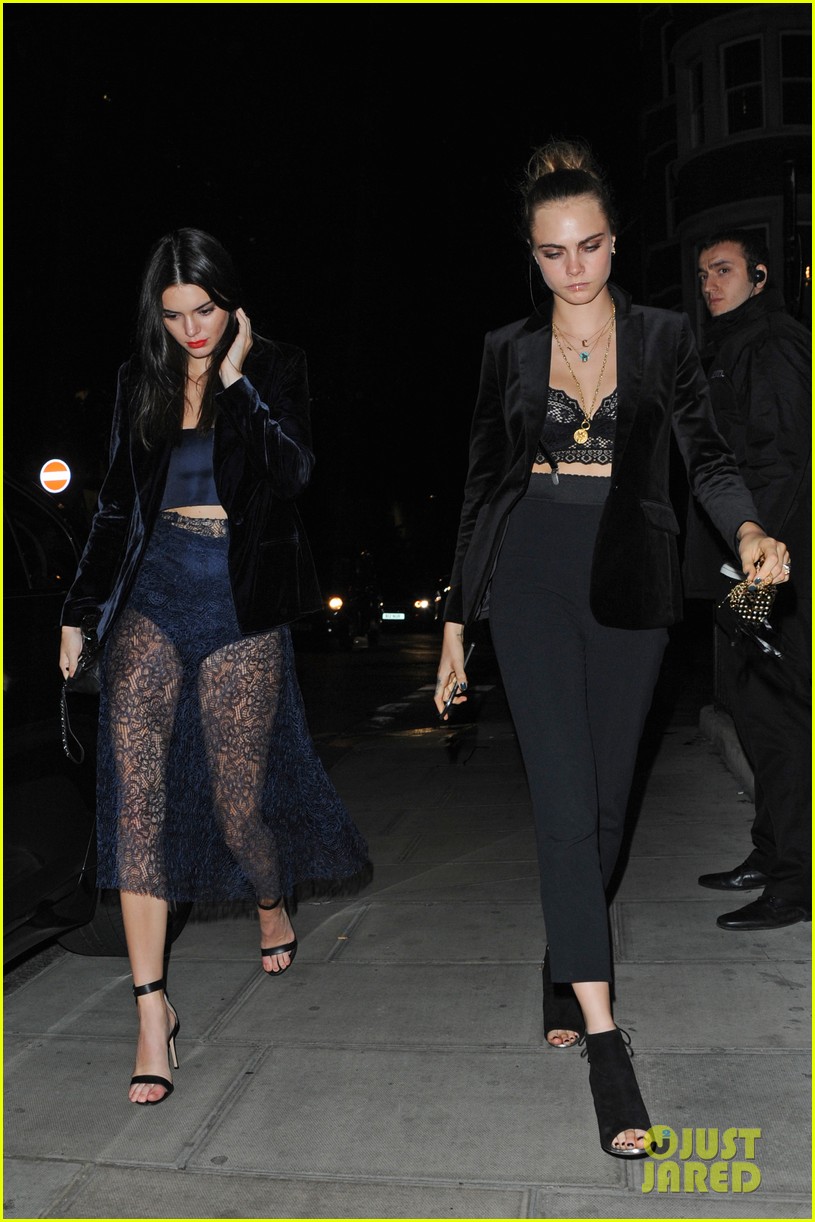 cara delevingne kendall jenner lace masquerade party poppy 173481002