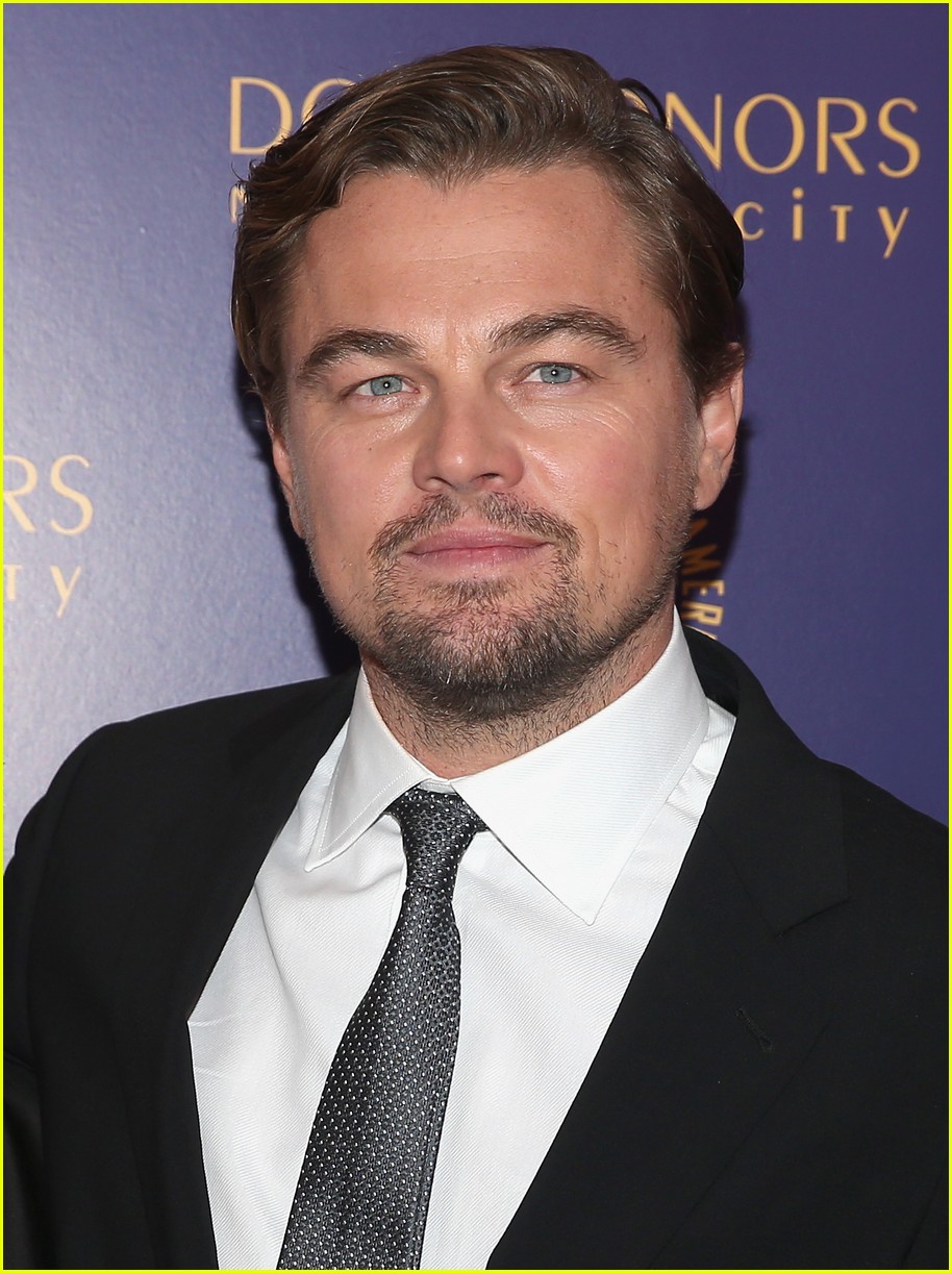 leonardo dicaprio looks better than ever at dga honors 043484258