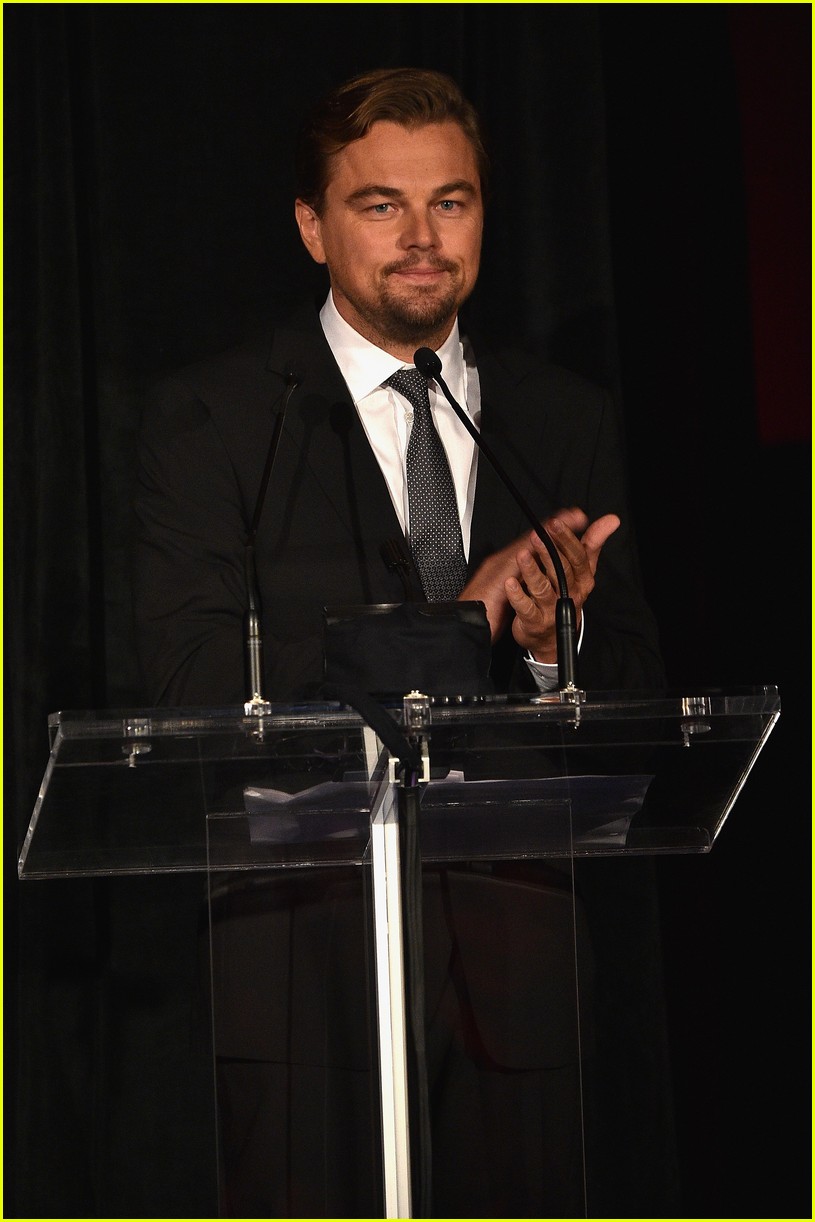 leonardo dicaprio looks better than ever at dga honors 073484261