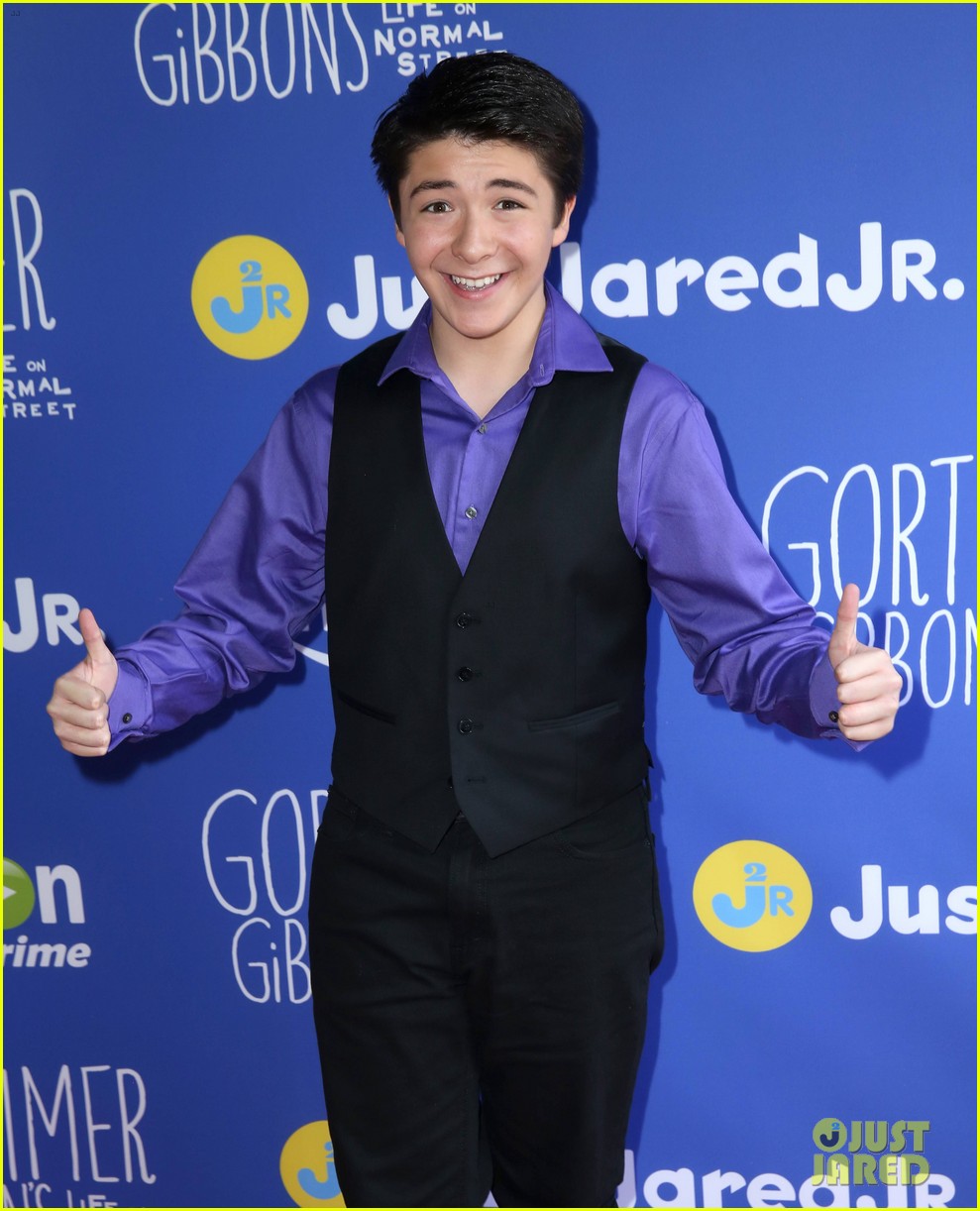 gortimer gibbons cast just jared jr fall fun day 153491449