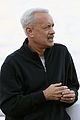 tom hanks dishes on dyeing his hair white for sully 02