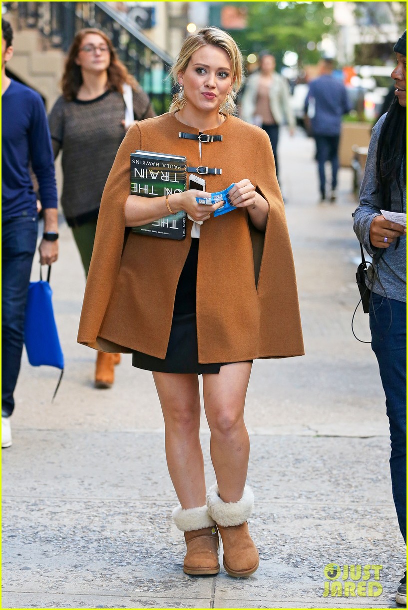 hilary duff all smiles on set of younger 223480108