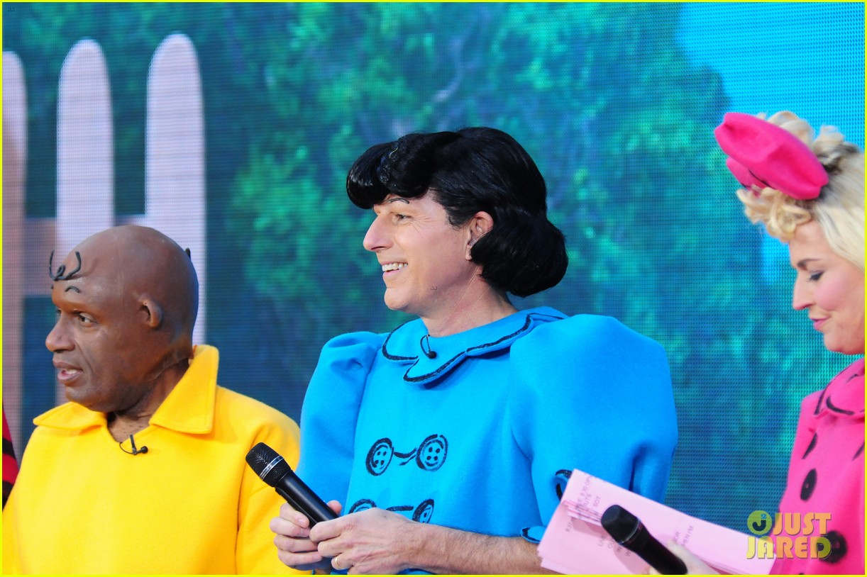 today show hosts wear spot on peanuts costumes for halloween 273495575