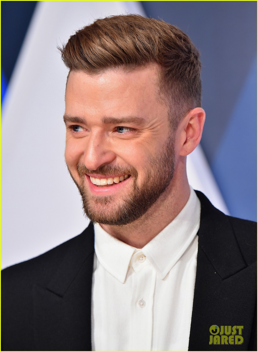 Justin Timberlake & Jessica Biel Make the CMAs 2015 a Date Night