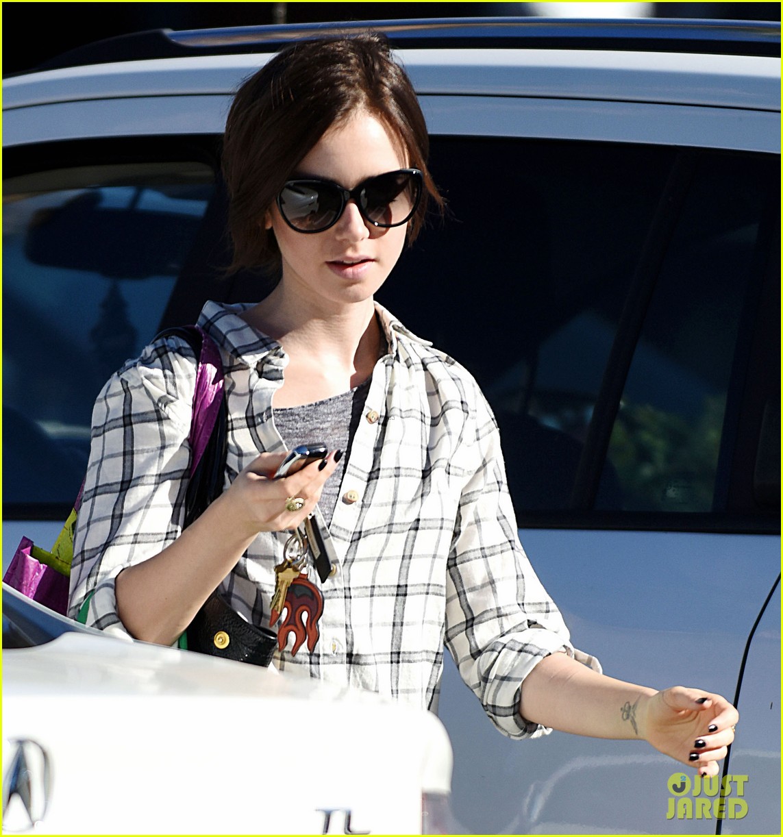 lily collins grabs groceries and her cleaners 033517931