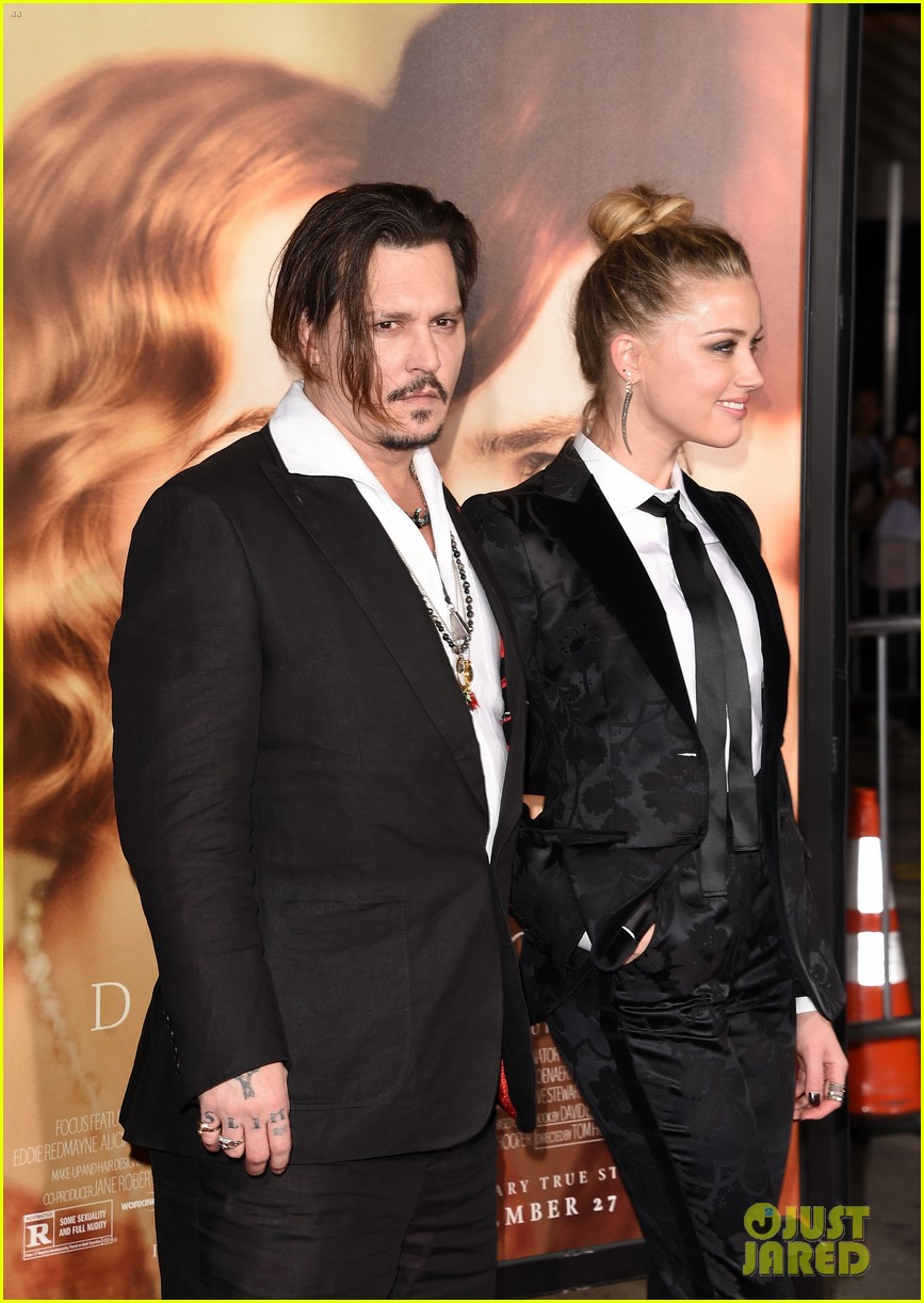 johnny depp supports amber heard at danish girl premiere 083514023