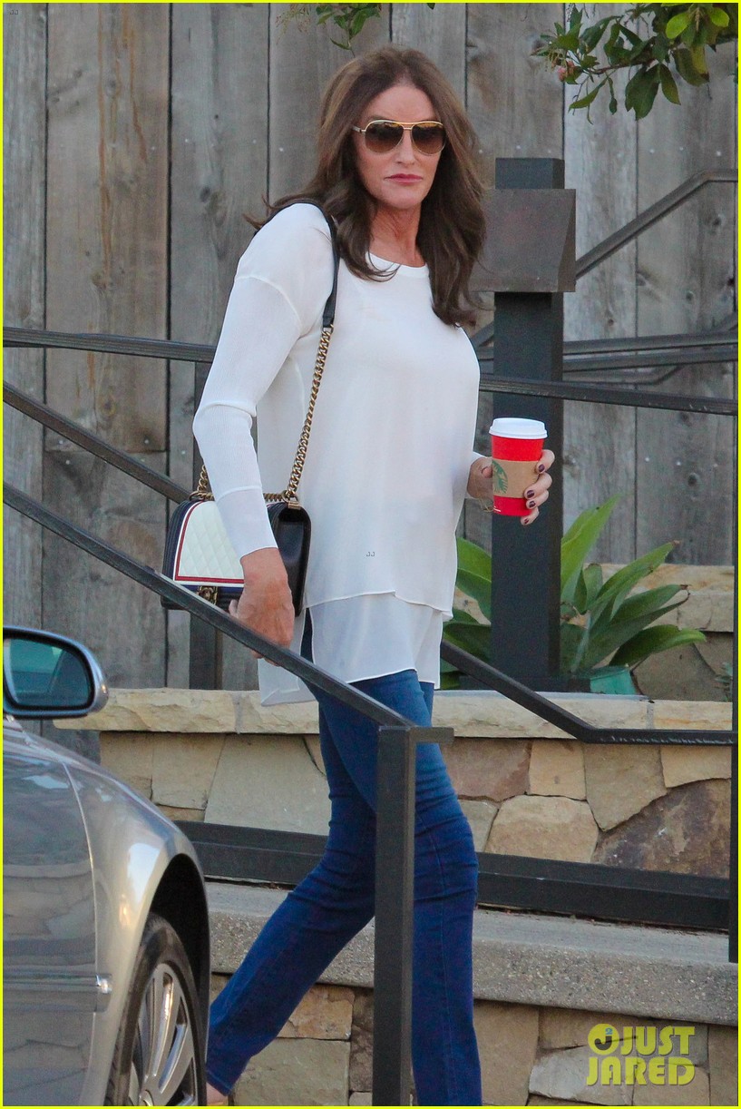 caitlyn jenner steps out after false boyfriend reports 183498099