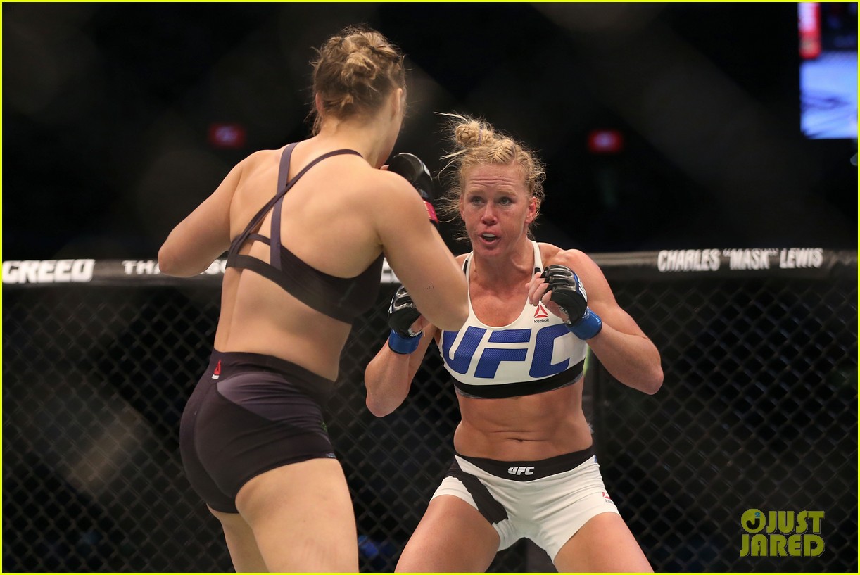 celebs react to ronda rousey losing ufc fight 123508623