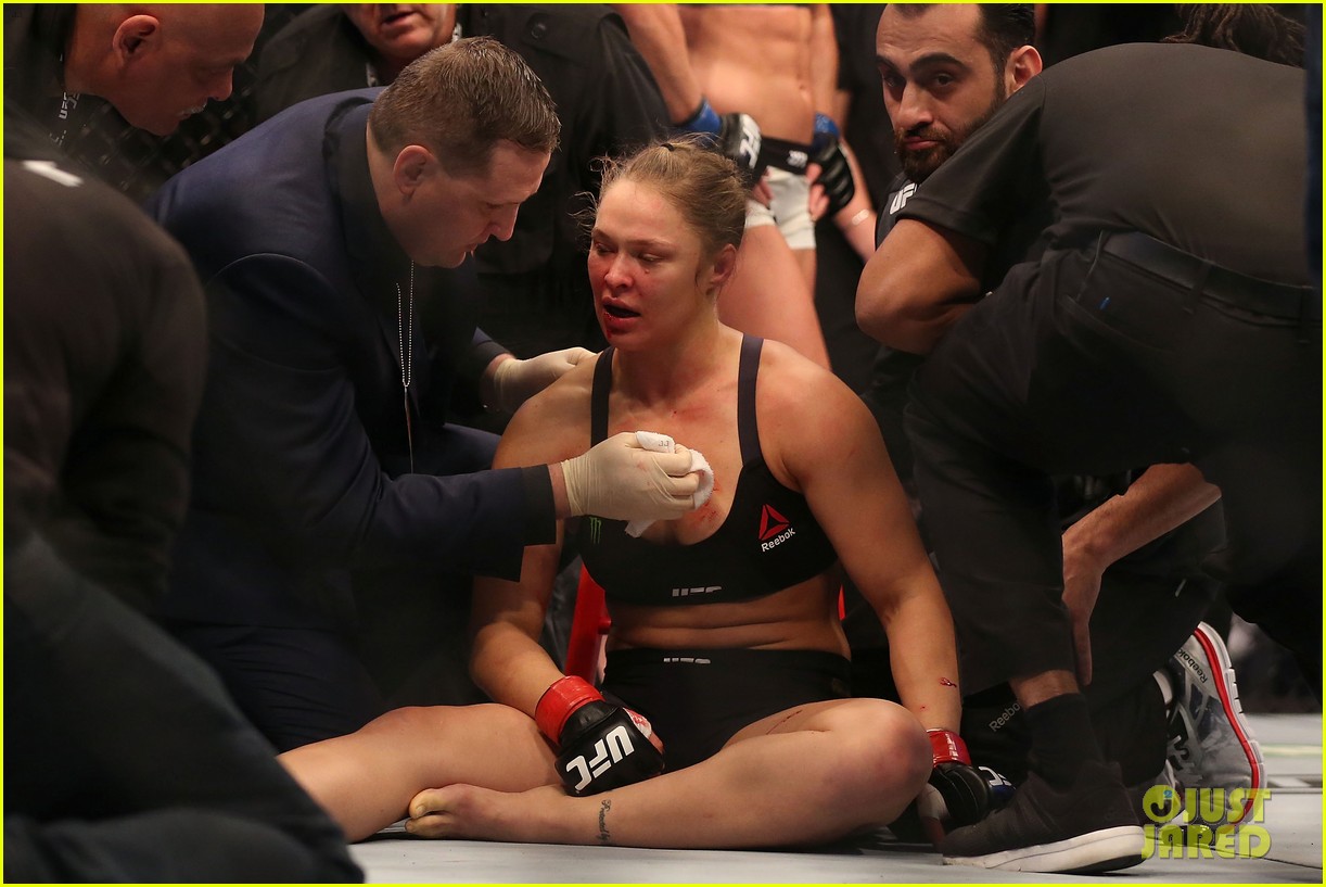 ronda rousey loses ufc fight to holly holm 033508630