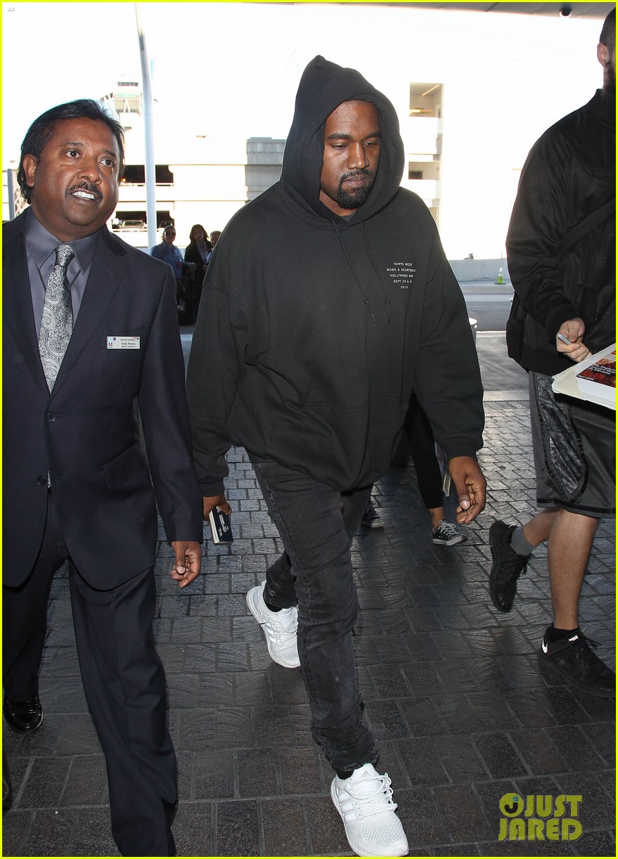 kanye west cant stop thanking the paps 06