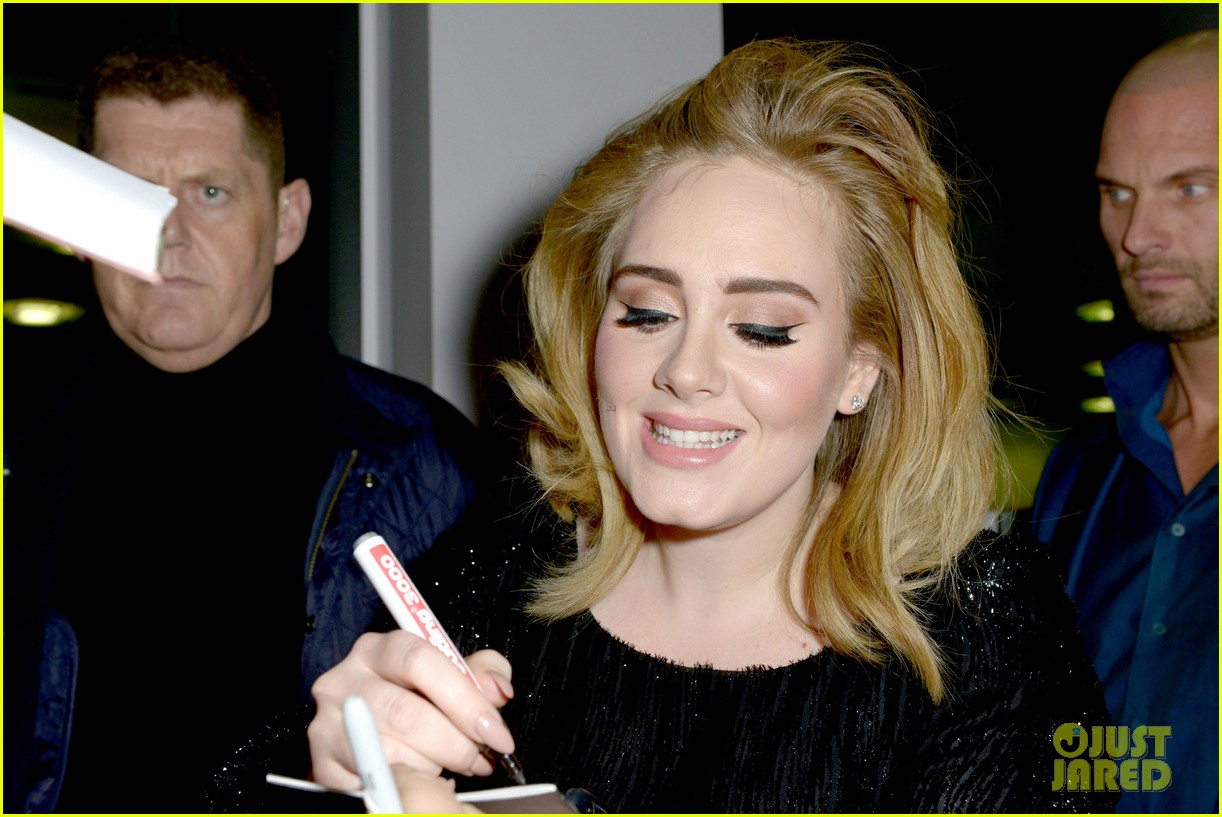 adele wasnt eligible for grammy nominations this year 013524460
