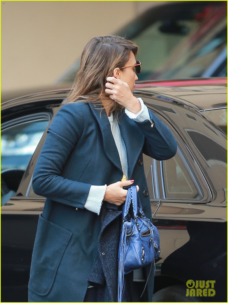 Jessica Alba Shares Holiday Plans 'I Love Everything About The Season