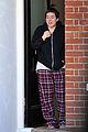 isabella cruise looks casual outside home 02