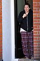 isabella cruise looks casual outside home 06