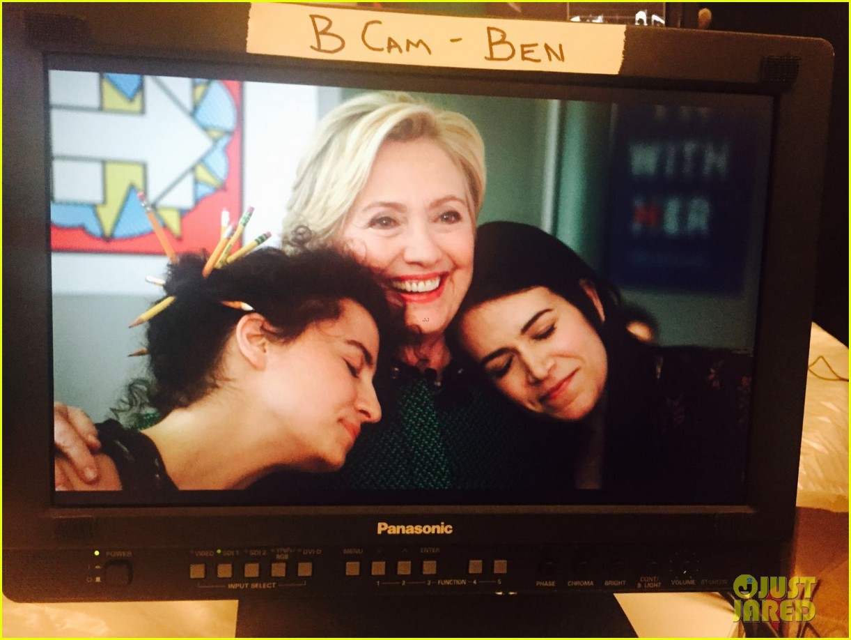 Hillary Clinton Will Guest Star on 'Broad City' Season 3 Photo 3528420