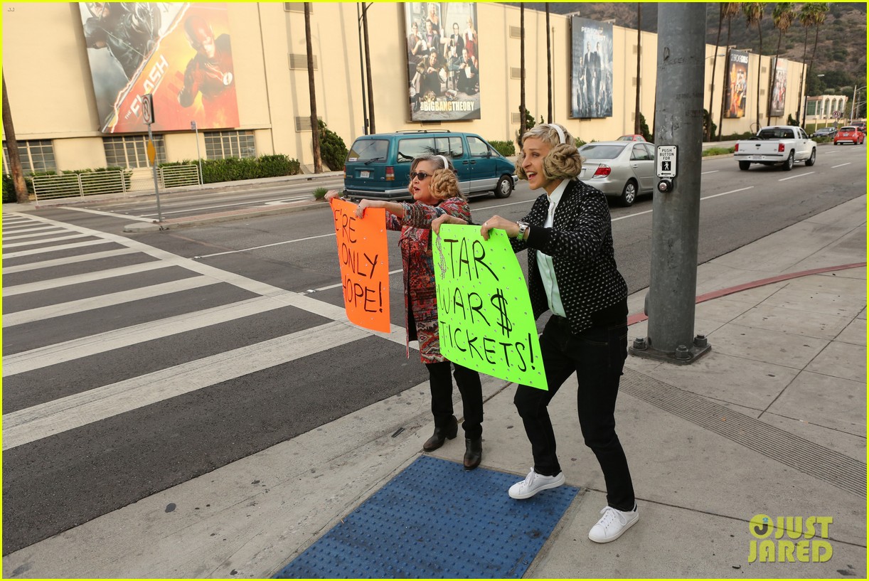 Carrie Fisher & Ellen DeGeneres Try to Sell 'Star Wars' Tickets! Photo