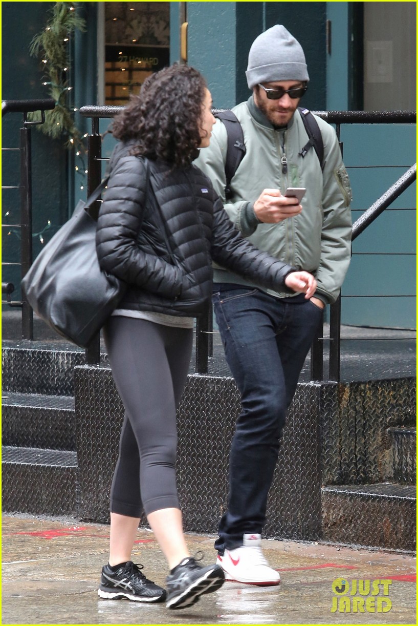 jake gyllenhaal hangs out with longtime pal greta caruso 173536607