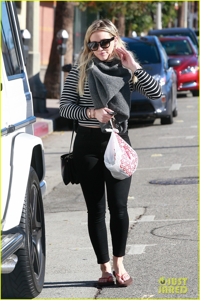 hilary duff and mike reunite over the weekend 08