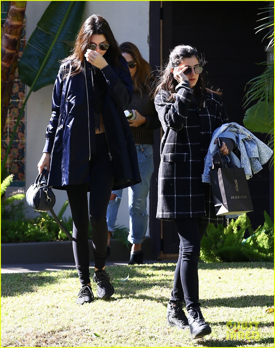 kendall jenner spend more time kylie jenner sep outings 043532487