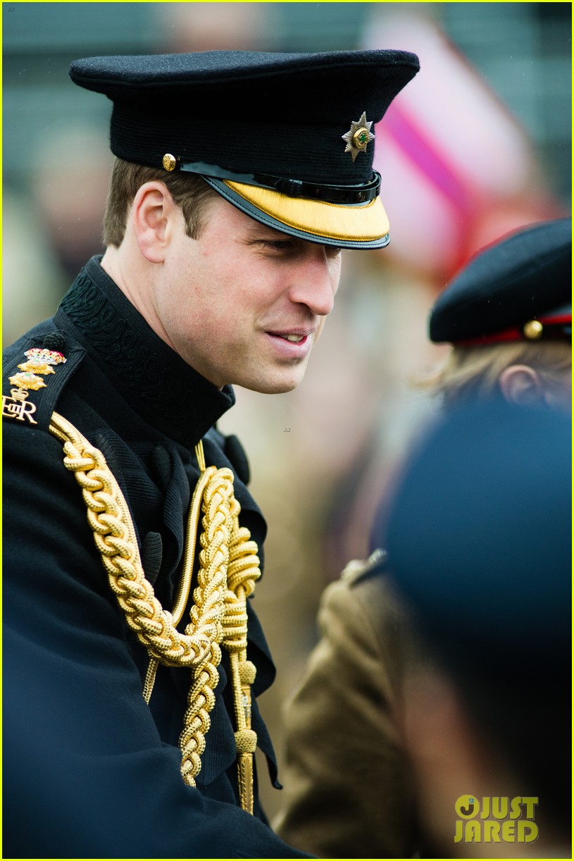 kate middleton visits action for addiction charity prince william presents medals 073526840