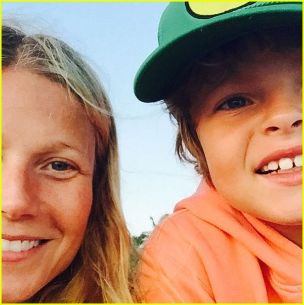 gwyneth paltrow shares video from daughter apples music recital 113534863