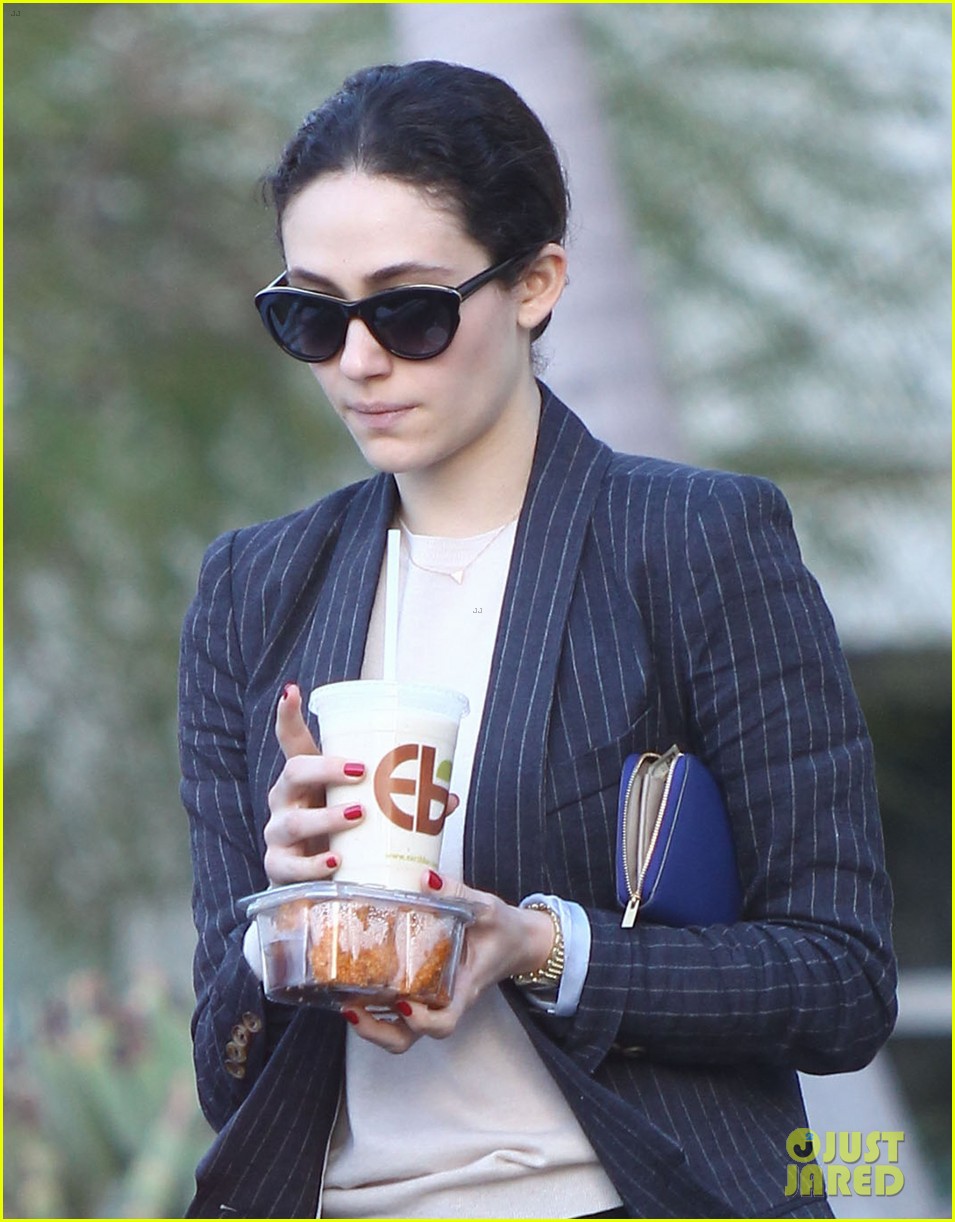 emmy rossum brings chicago to los angeles 03