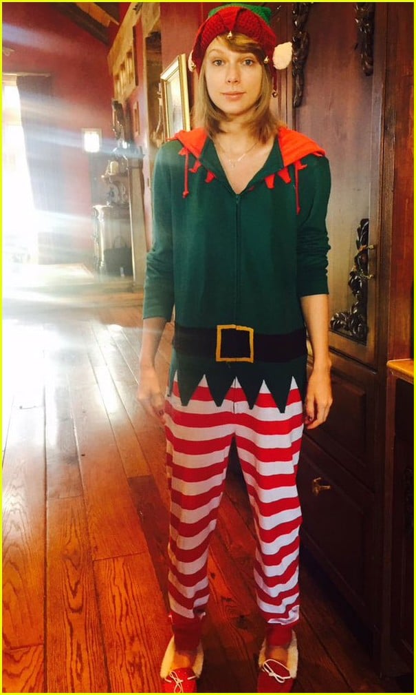 taylor swift dresses as an elf in cute christmas photo 023537570