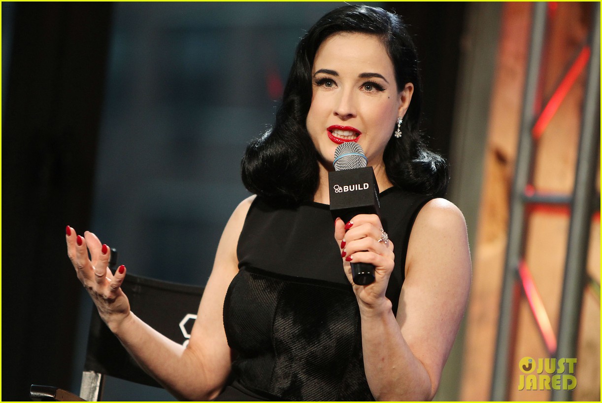 dita von teese loves that lingerie gives you a secret persona under your clothes 20