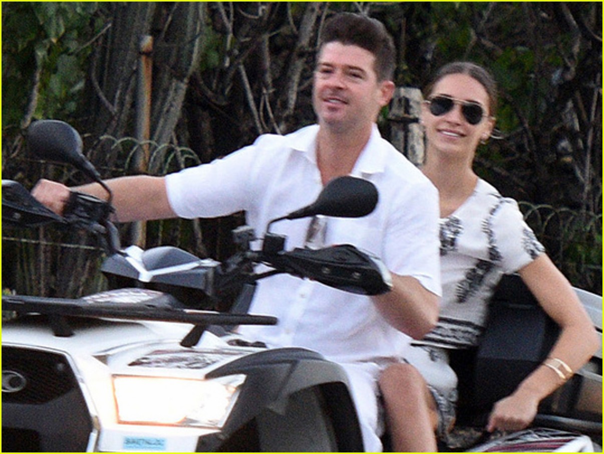robin thicke april love geary vacation st barts 013539541