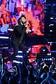 the weeknd performs on the voice finale 11