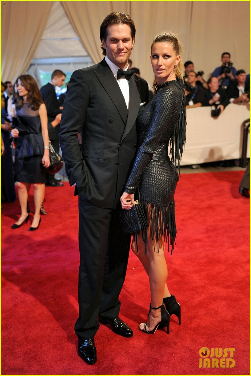 Gisele Bundchen & Tom Brady's Chef Reveals Their Diet Secrets Photo