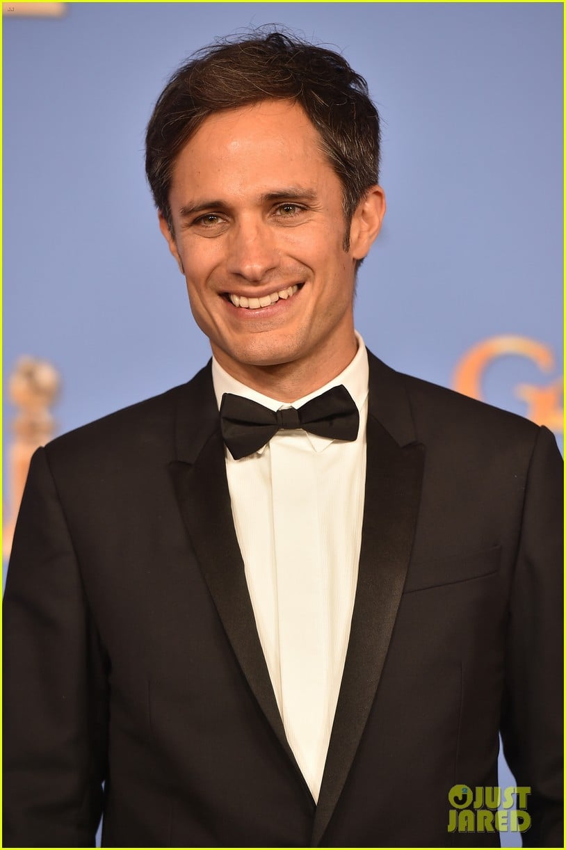 Gael Garcia Bernal & 'Mozart in the Jungle' Win Big at Golden Globes