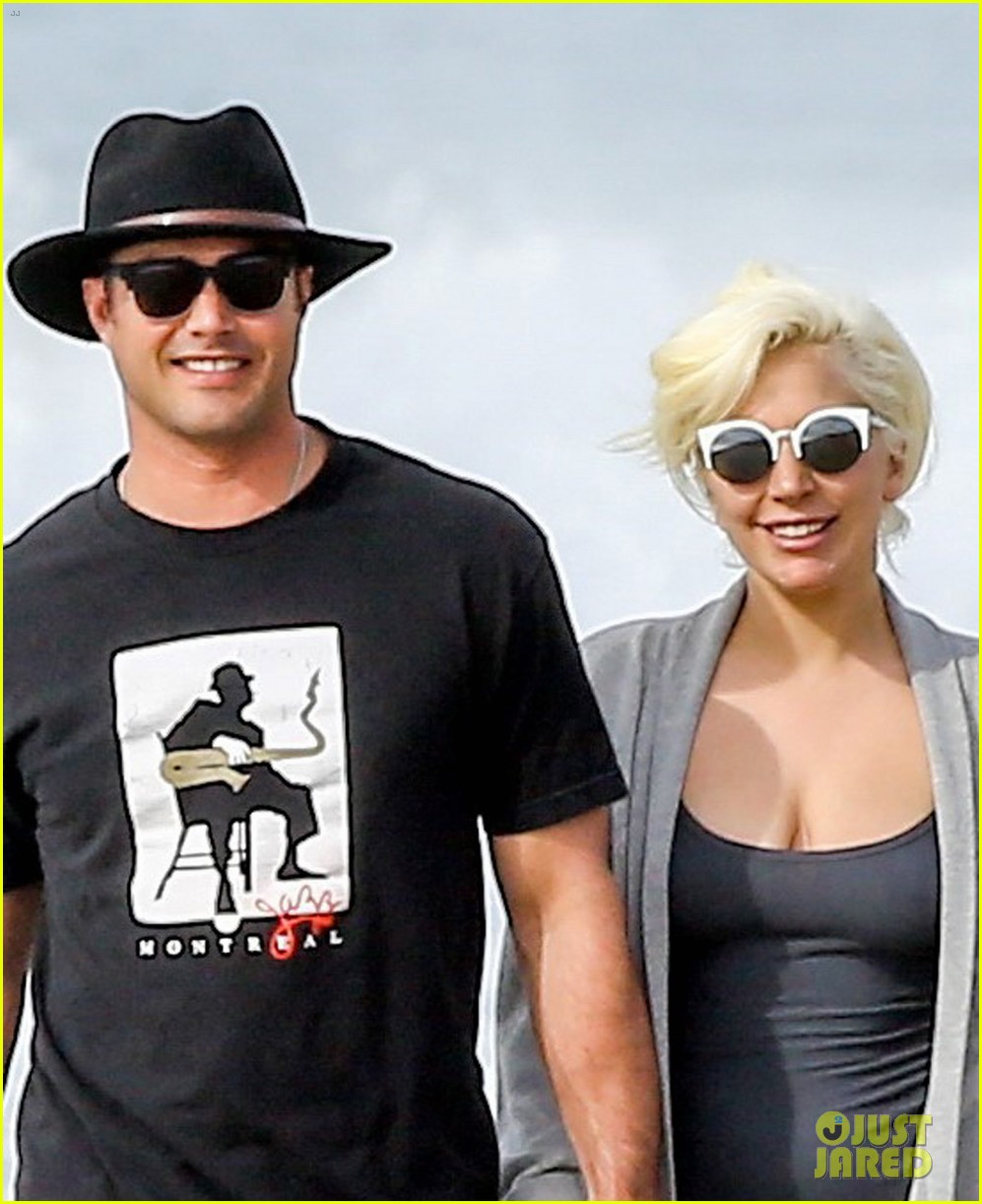 lady gaga taylor kinney hit the beach after the globes 023550977