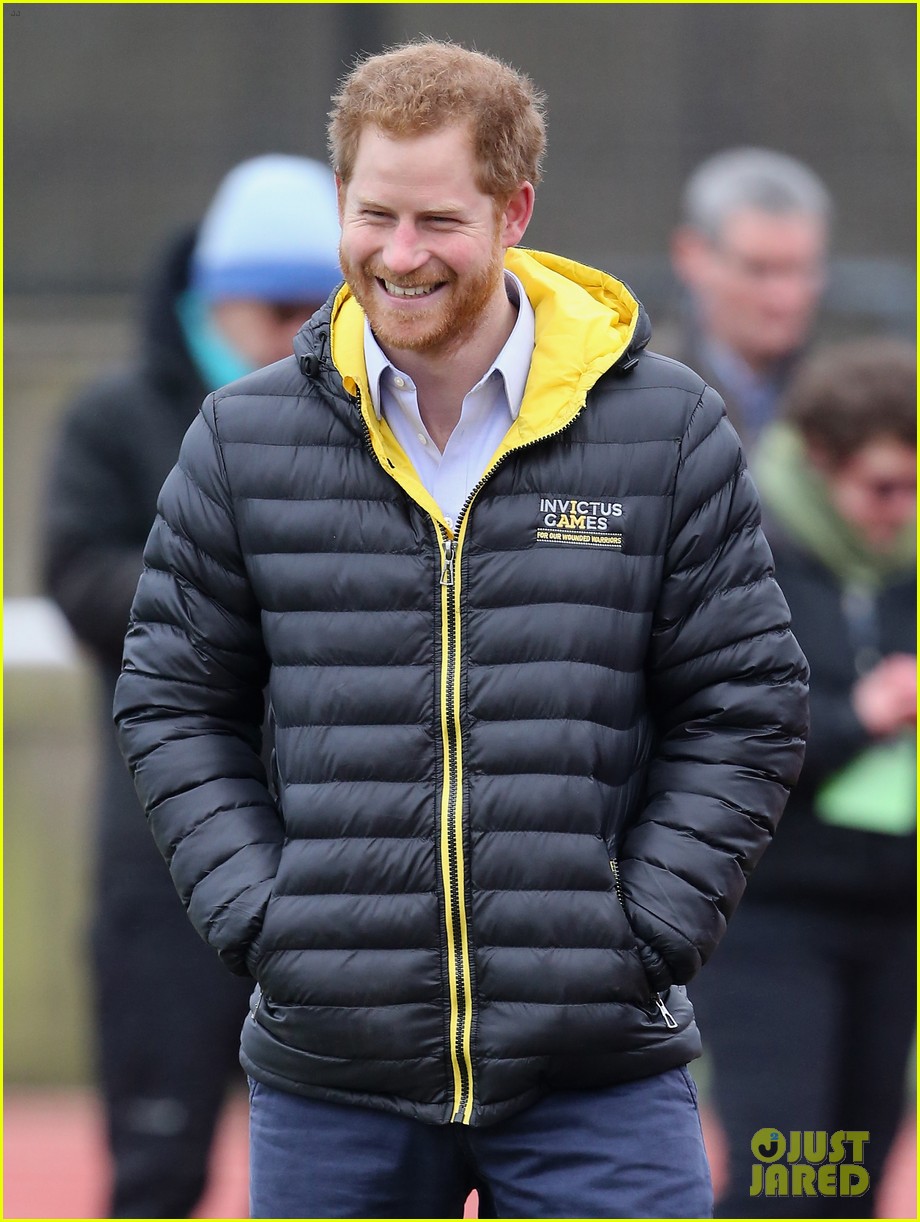 prince harry cheers on invictus games competitors at university of bath 09