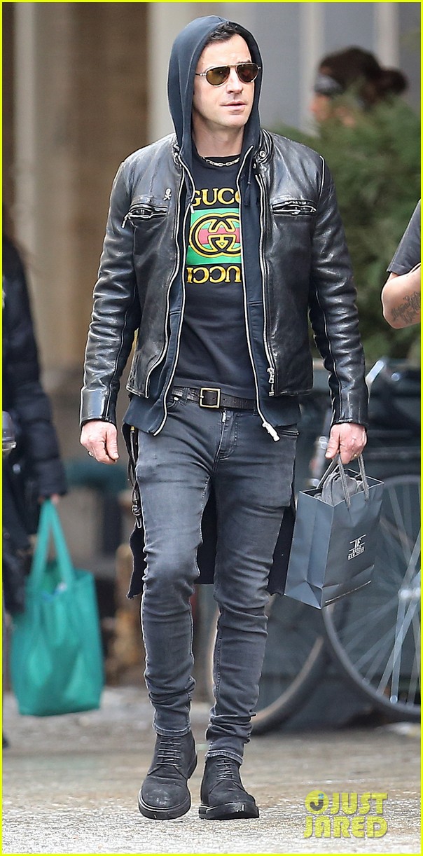 justin theroux shopping in nyc 343550333