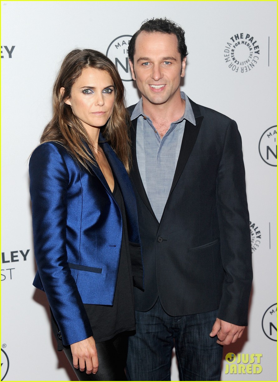 keri russell pregnant expecting baby matthew rhys 083544236