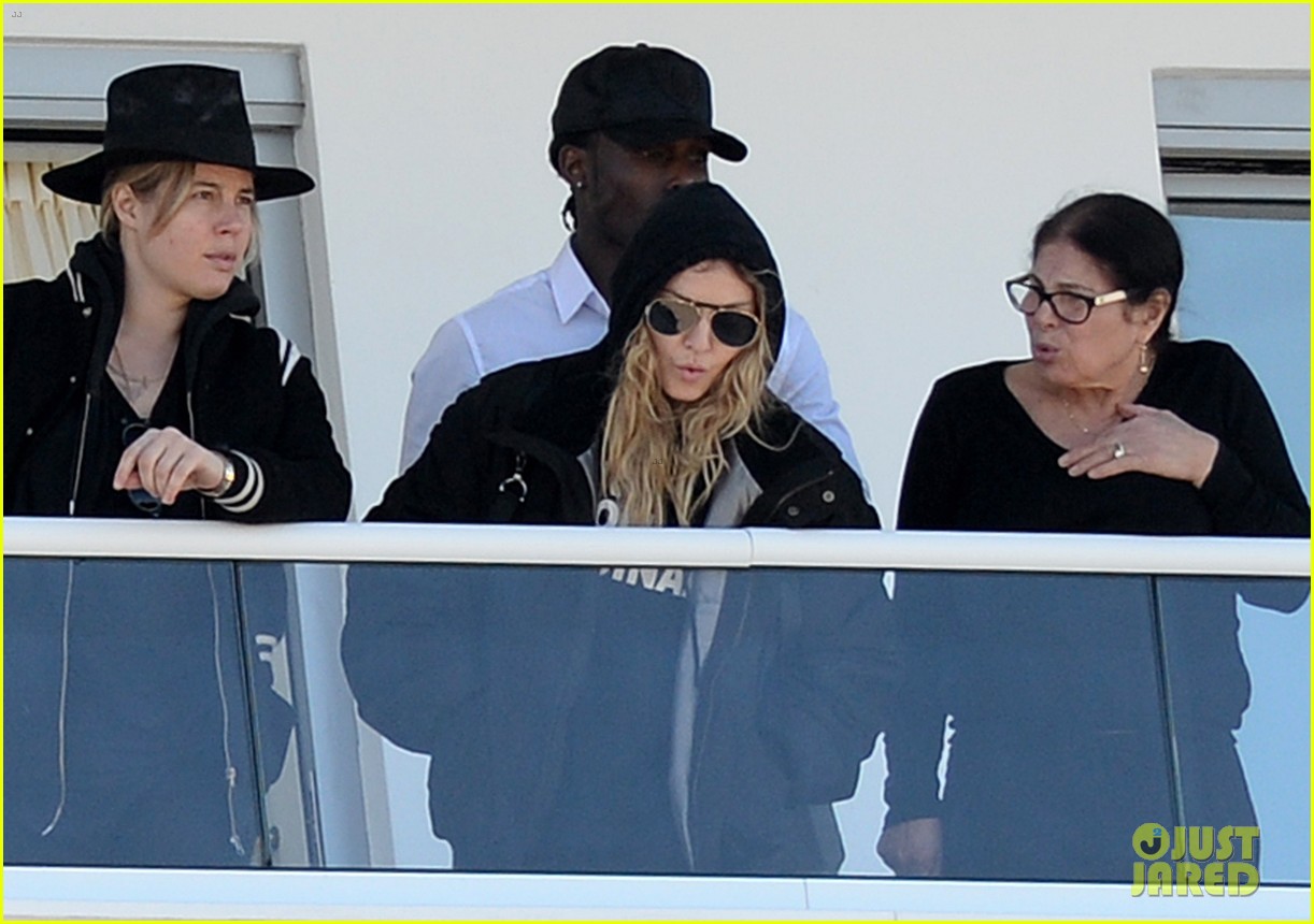 madonna wishes mercy hbd on stage in miami 123559484